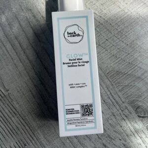 BACK TO EARTH SKIN GLOW FACIAL MIST